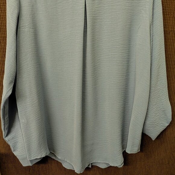 Odo Sali Womens Size XL Long Sleeve Roll Tab Button Front Blouse Blue - Picture 6 of 6